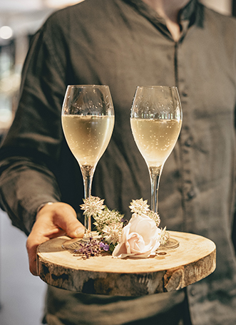 Haillebaude Ferme KTCHN Champagne Service